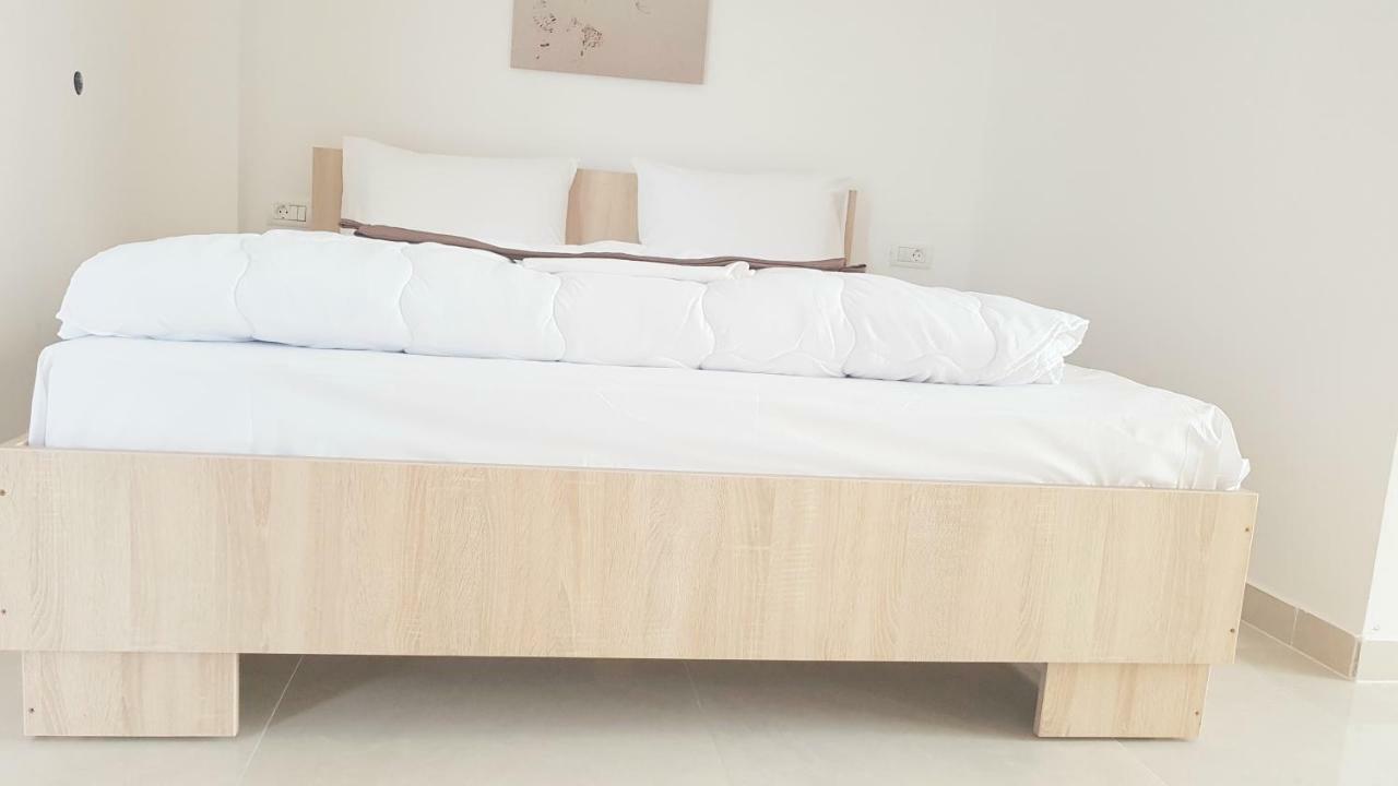 Ema Hotel Vama Veche Eksteriør billede